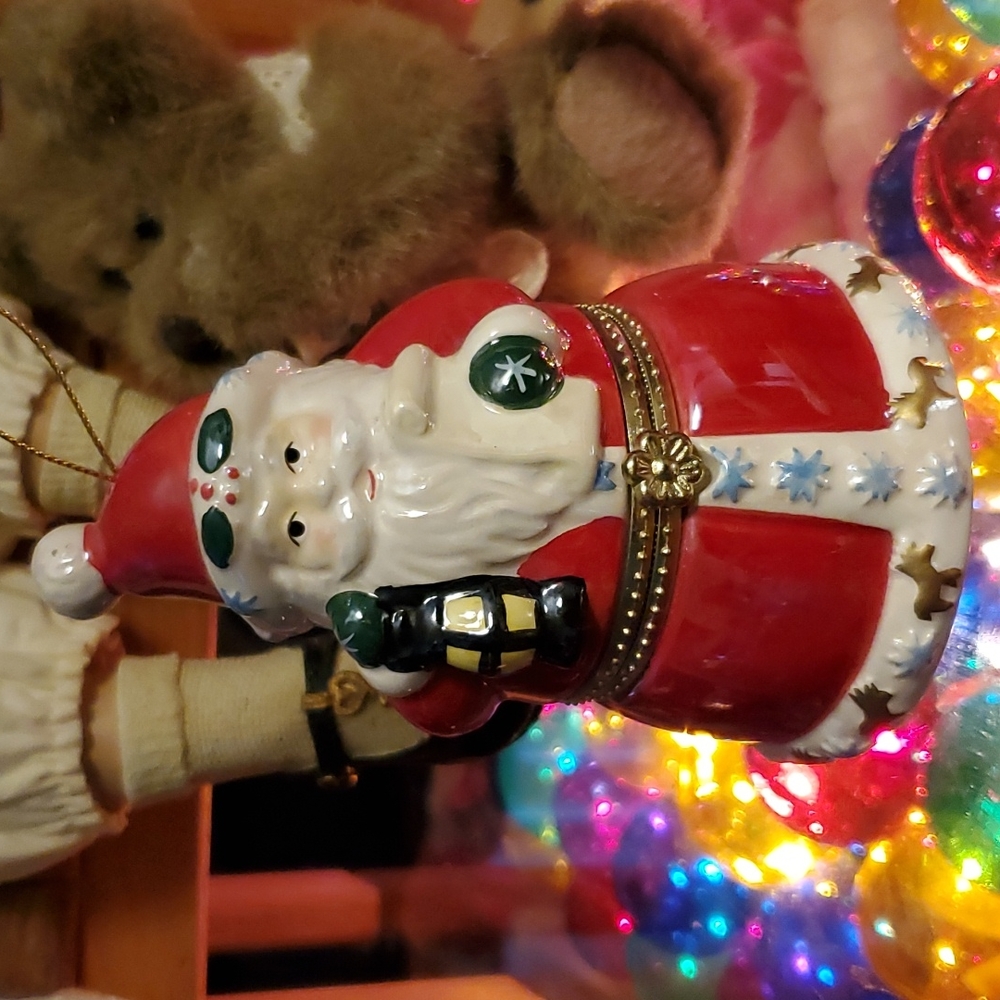Santa 🎅 Musical Trinket Box